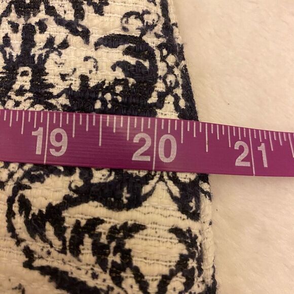 Chelsea & Violet Navy and Ivory Sleeveless Crocheted Lace Sheath Dress Sz L - Picture 13 of 14